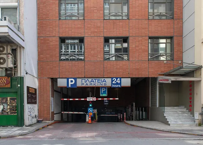 Luxury Downtown Apartment C2